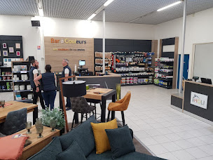 Photo n°9 de HOLI AVALLON Espace Revêtements à Avallon (Magasin de papiers peints)