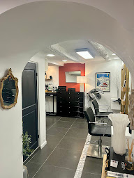 Photo n°2 de Le Treize Hairdresser à Aix-en-Provence (Magasin de produits de beauté)