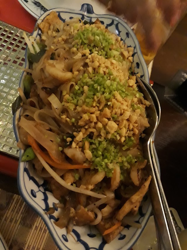 Zhing-Sam Restaurant