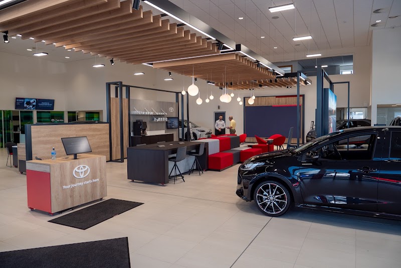 Charles Hurst Toyota Belfast photo 3