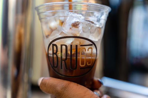 BRU 63 - Visual