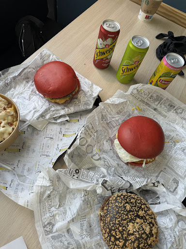 Photo 4 - Biggy's Burgers