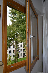 Photo n°8 de Grosfillex Fenêtres à Marly-le-Roi (Magasin de fenêtres en PVC)