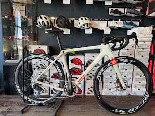 Photo n°1 de Provence 2 Roues TREK à Saint-Rémy-de-Provence (Magasin de vélos)