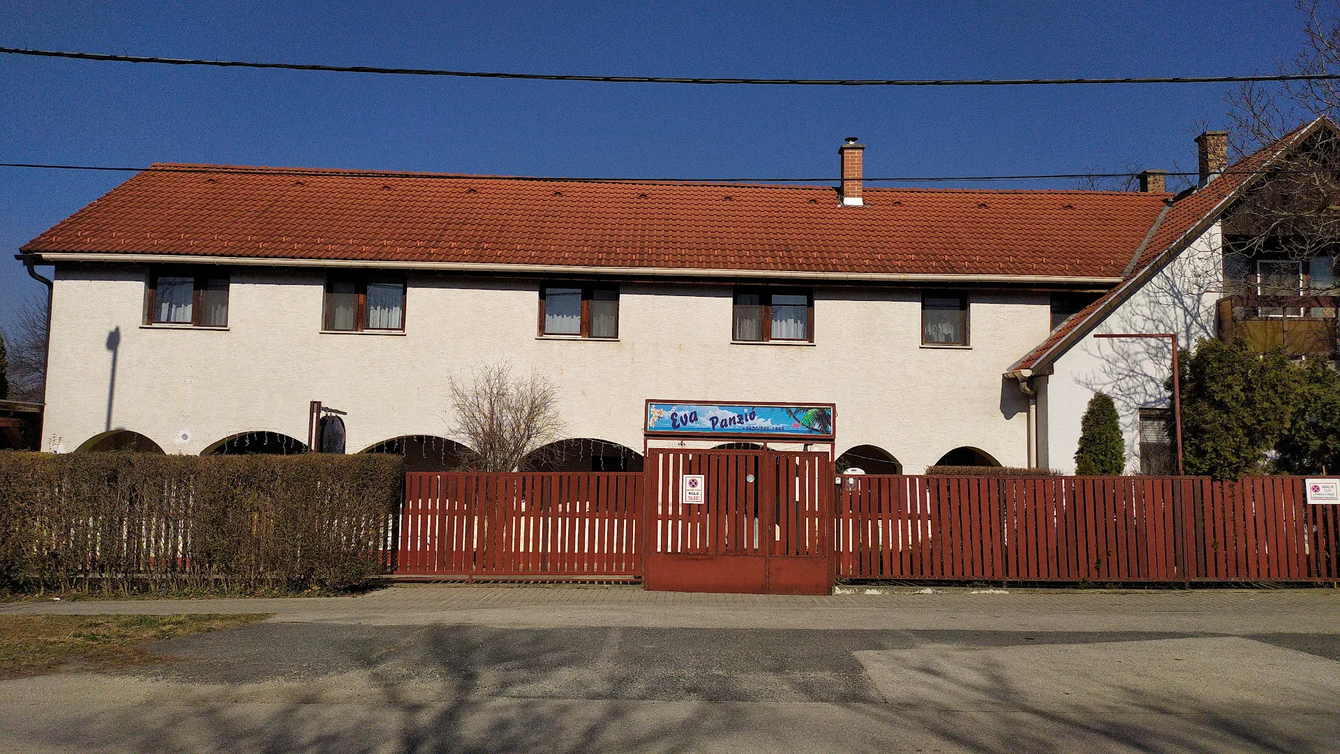 Éva Ház