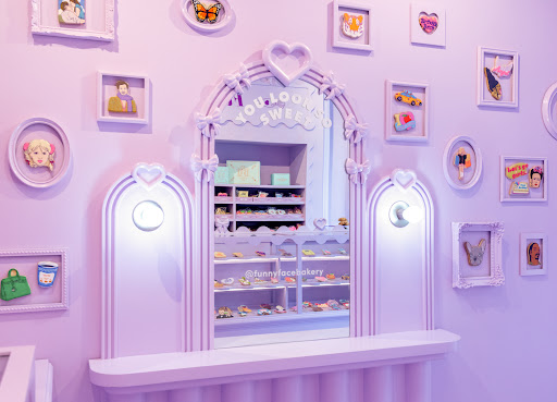 Funny Face Bakery by null