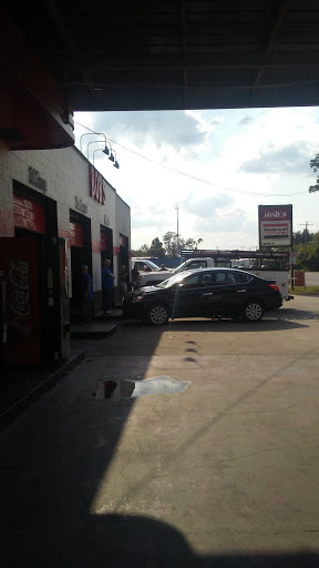 Bob's Full Service Station - Thumbnail