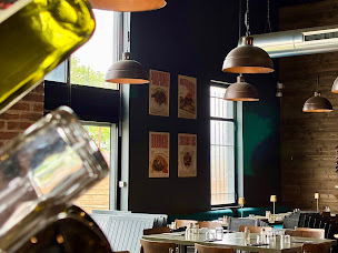 Photo n°4 de Galabar - Restaurant Charcutier à Quint-Fonsegrives (Cave à vins)