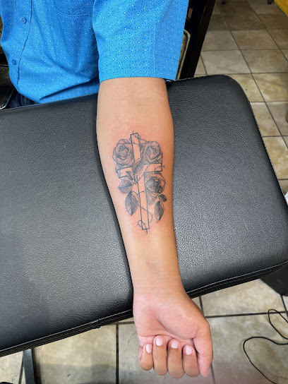 Foto de Real INX Fine Art- Tattoo Piercing & Art Studio