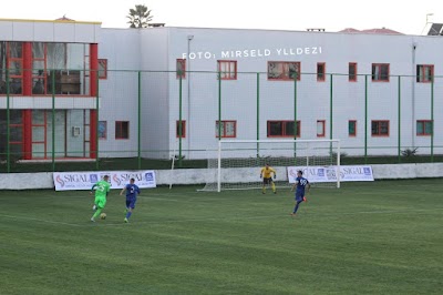 Stadiumi Loni Papuciu