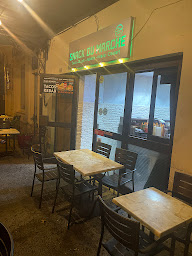 Photo n°3 de Snack du marché à Cavaillon (Restaurant)