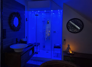 Photo n°12 de Domaine l'instant du Colibri - Suites de Charmes Jacuzzi ou Hammam Privatifs à Le Mesnil-Théribus (Chambre d'hôtes)