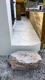 Photo n°5 de Le Maquis Rooms: love room avec SPA/Bain à remous, week-end amoureux insolite dans le parc Sainte-Baume proche Aubagne Var à Plan-d'Aups-Sainte-Baume (Spa)