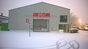 Photo n°8 de Magasin Armée du Salut à Vaulx-en-Velin (Magasin)