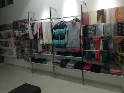 Photos of La Reine