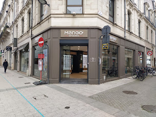 Photo n°2 de Opticien ANGERS - MANÉO Opticiens à Angers (Magasin de lunettes de soleil)