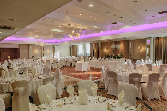 Glasgow Grosvenor Hotel by null