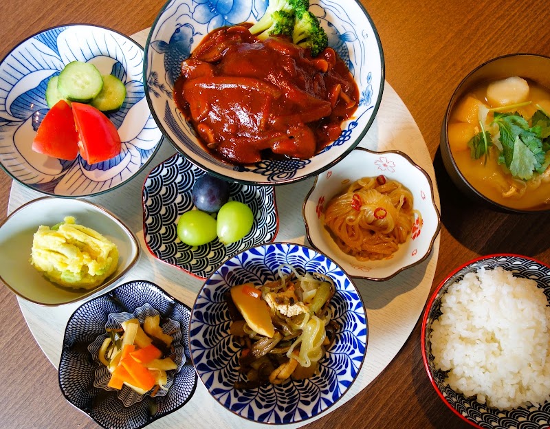 カフェ＆ラウンジ ハナレイ