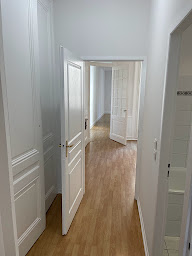 Photo n°3 de ANTUNES PEINTURE - Rénovation Intérieure - Appartements, villas et bureaux - à Beynost (Peintre en bâtiment)