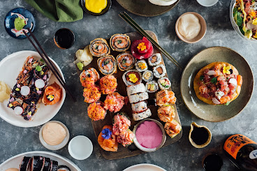 Le Blossom — Village | Sushi & Cocktails à Montréal by null