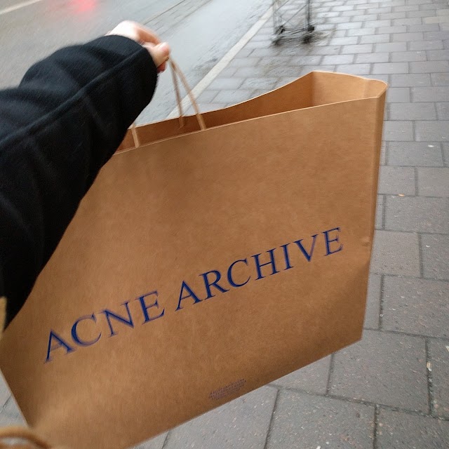 Acne Archive