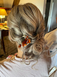 Photo n°2 de L'effet coiff' à Roz-sur-Couesnon (Salon de coiffure)