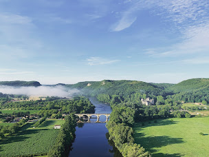 Photo n°6 de Vol en montgolfière Périgord - Vol en Ballon intimiste en Dordogne à Saint-Vincent-de-Cosse (Agence de vols touristiques en montgolfière)