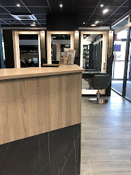 Photo n°4 de Salon Sandro Leandre à Saint-Contest (Salon de coiffure)