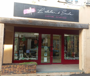 Photo n°9 de L' Atelier d'Émilie à Matour (Salon de coiffure)