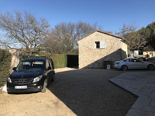 Photo n°42 de TROUILLET DECORS Peinture, Bétons cirés à Brue-Auriac (Peintre en bâtiment)