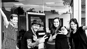 Photo n°17 de PHIL COIFFURE à Val de Briey (Barbier)