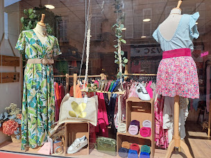 Photo n°7 de Lola'ddict à Bretteville-sur-Laize (Magasin de vêtements pour femmes)