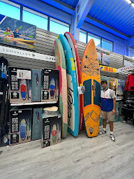 Photo n°28 de Intersport Embrun à Embrun (Magasin d'articles de sports)