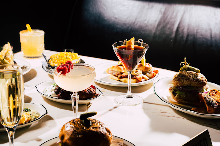 Albert’s Bar by null