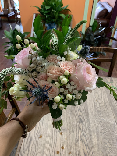 Jolie Fleur Florist - Thumbnail