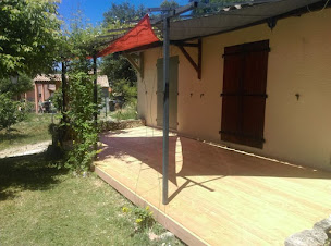 Photo n°4 de la T bois - Ossature Bois et Terrasses Bois sur mesure à Saint-Just-d'Ardèche (Constructeur de terrasses)