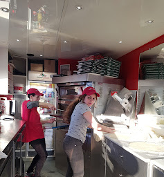 Photo n°13 de Le Kiosque à Pizzas Montargis/Châlette Sur Loing à Châlette-sur-Loing (Pizzeria)