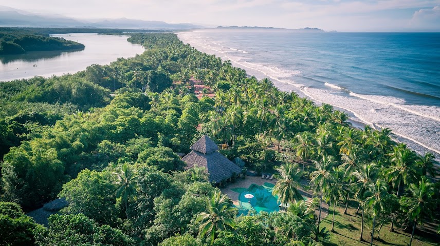 Clandestino Beach Resort by null