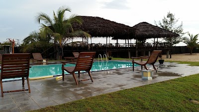 Photos of Paper Moon Kudils
