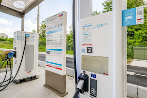 Photo n°18 de Borne de recharge TotalEnergies à Steenvoorde (Borne de recharge de véhicules électriques)