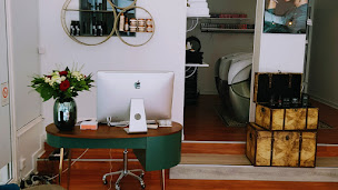 Photo n°15 de MARIA K à Tours (Salon de coiffure)