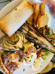 Photo n°19 de Mademoiselle Fifi Restaurant Marseille à Marseille (Magasin d'antiquités)