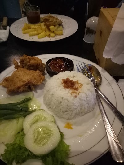Photos of Nusmart Cafe n Resto