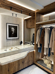 Photo n°10 de BIG BOSS à Megève (Magasin de vêtements)