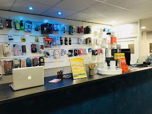 Photo n°3 de Cash services polygone à Valence (Atelier de réparation de téléphones mobiles)