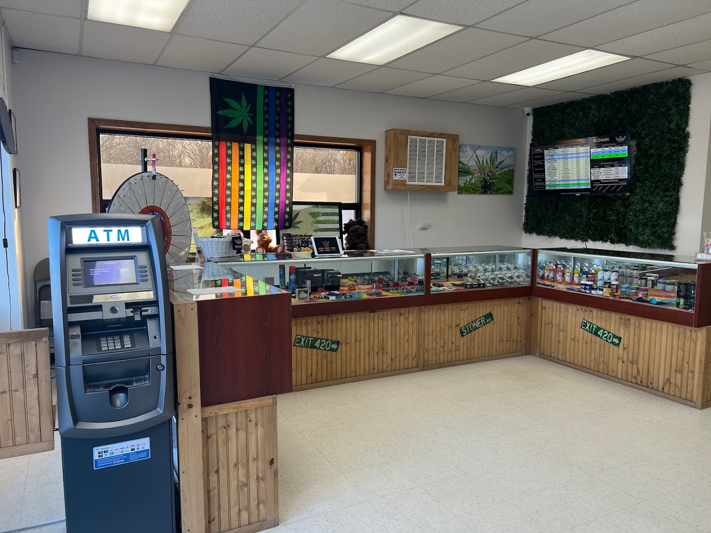 Pho King Great Cannabis: Recreational photo 4