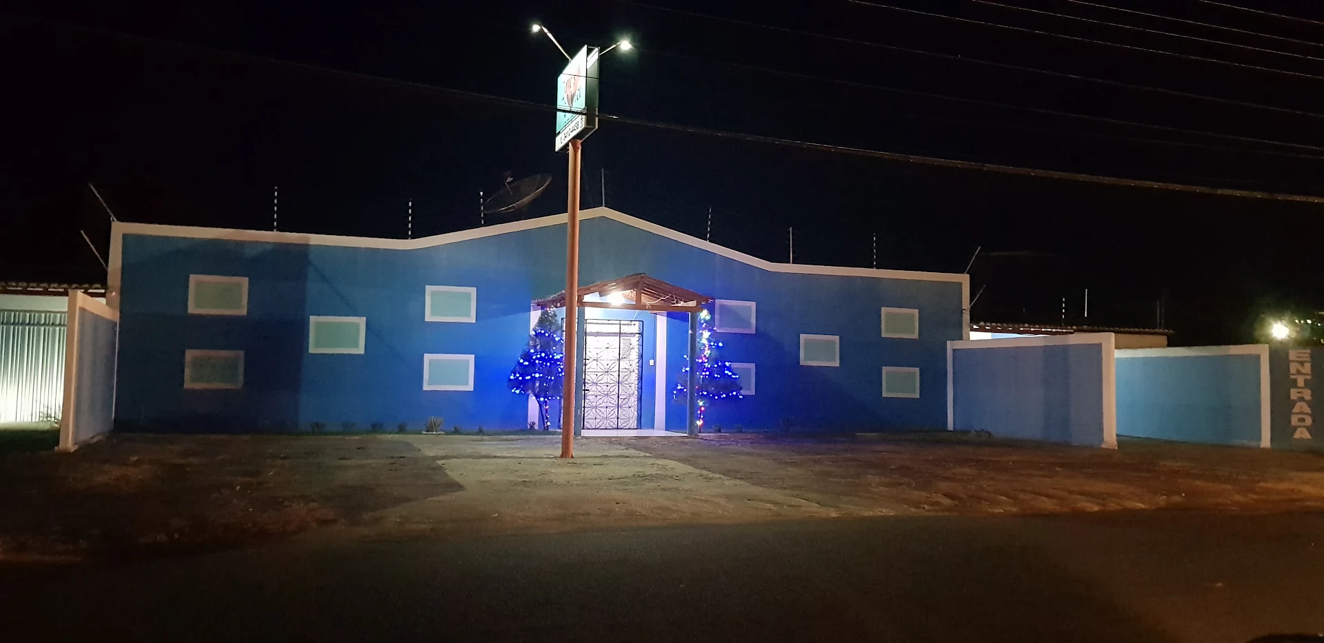 Love's Motel