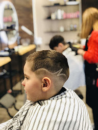 Photo n°11 de Magic barber à Saint-Aubin-lès-Elbeuf (Salon de coiffure)