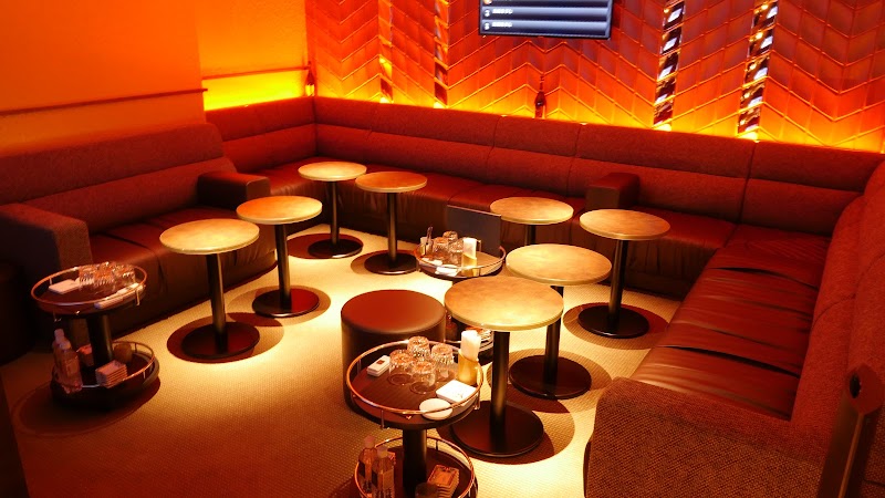 ラウンジ Members 聖 錦