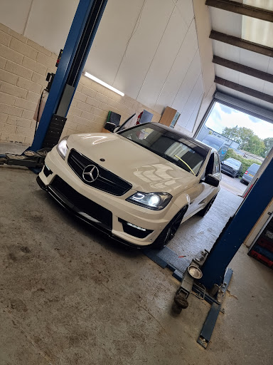 SML Motorsport and Vehicle Repairs - Thumbnail